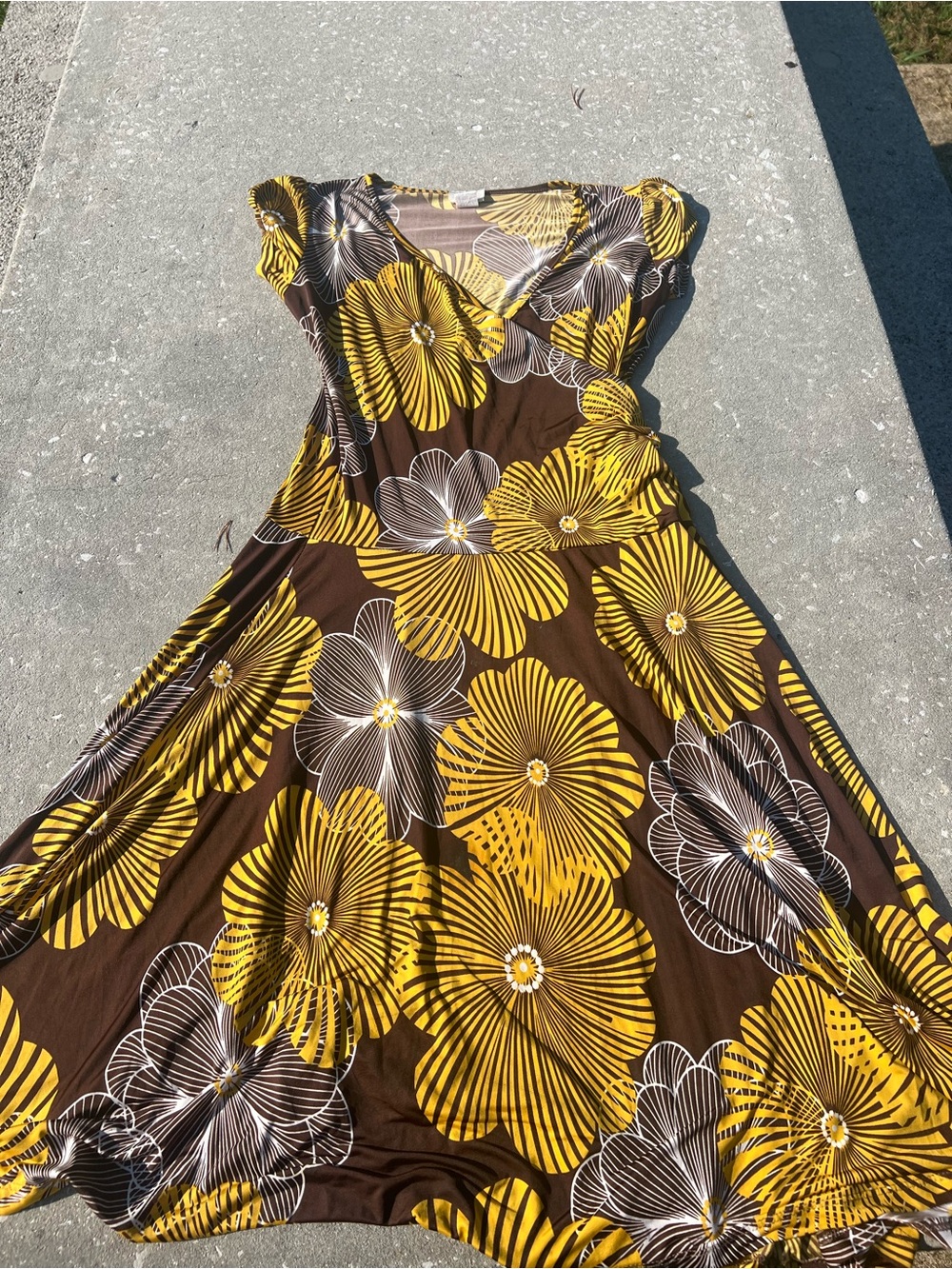 Vintage Y2K Brown/Yellow Floral Faux Wrap Dress Size Large Slinky Fabric